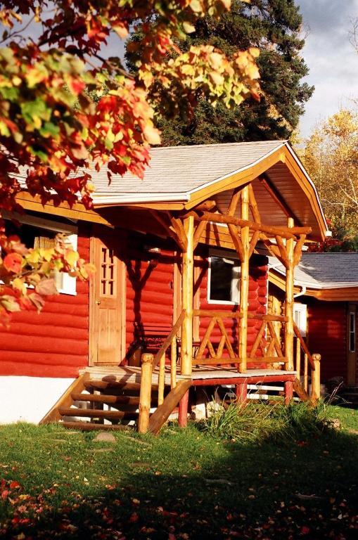 Kan-A-Mouche Pourvoirie Auberge Et Chalets Saint-Michel Szoba fotó